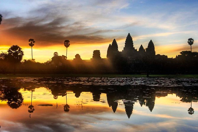 Explore Angkor Wat Temple , Bayon Temple and Jungle Temple Ta-Prohm - Who will enjoy this temple route most
