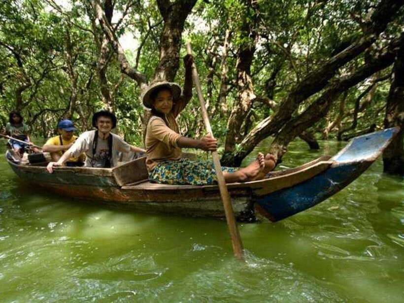 Floating Village-Mangroves Forest Tonle Sap Lake Boat Tour - The real attraction is life on Tonle Sap