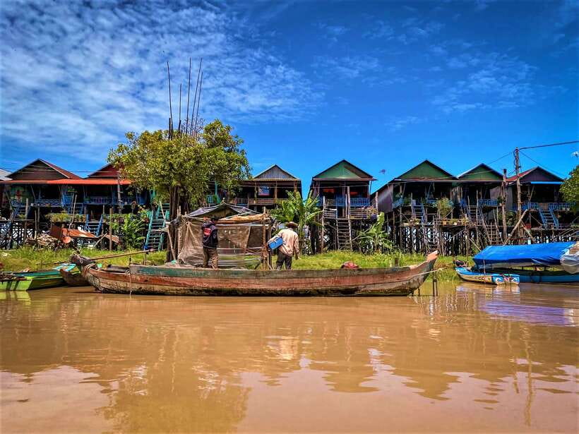 Floating Village-Mangroves Forest Tonle Sap Lake Boat Tour - Reaching Kampong Phluk by boat