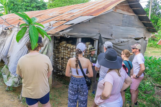 Floating Village Sunset Boat & Jeep Tour - Inclusive Drinks - Meeting a farming family in Chreav