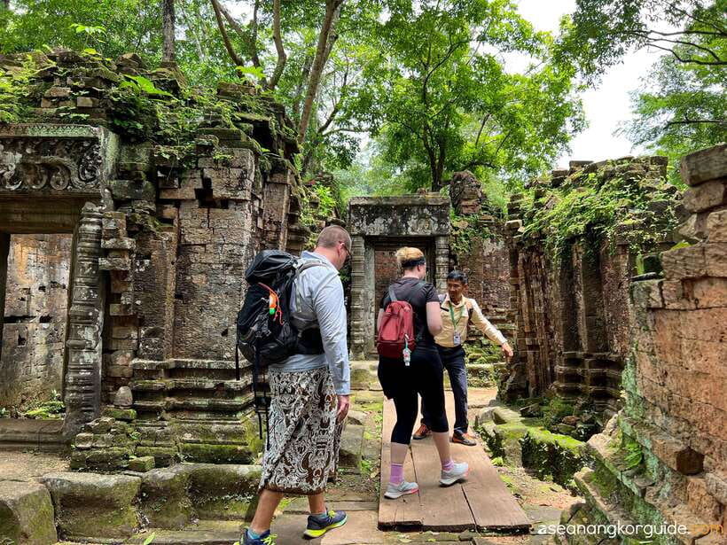 From Koh Ker: Full-Day Private Tour of Cambodian Temples - Prasat Prum, a final temple among the trees