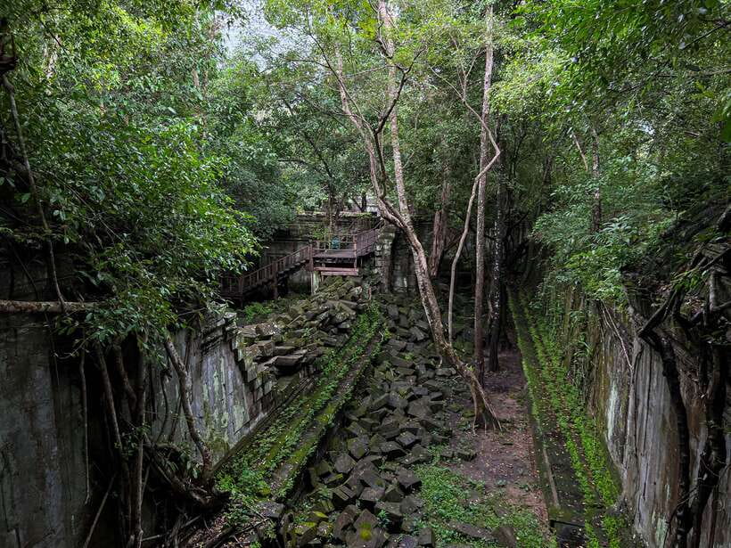 From Koh Ker: Full-Day Private Tour of Cambodian Temples - The 5 or 6 AM departure from Siem Reap