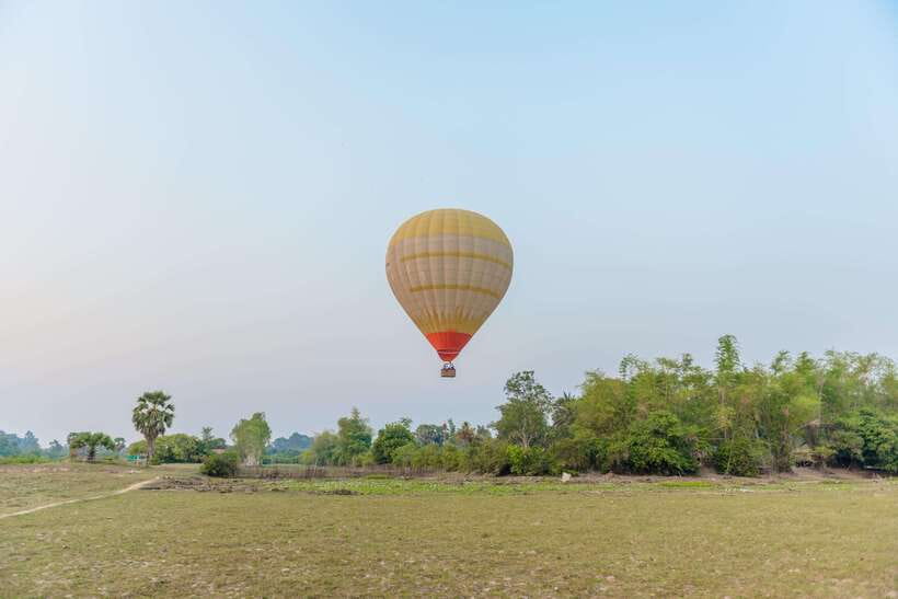 From Krong Siem Reap: Angkor Hot Air Balloon Ride w/ Pickup - Weather, visibility, and the risk of a flat view