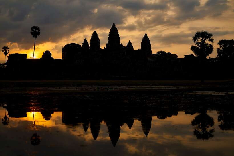 From Siem Reap: Angkor Wat Full-Day Private Tour & Sunrise - Key points at a glance