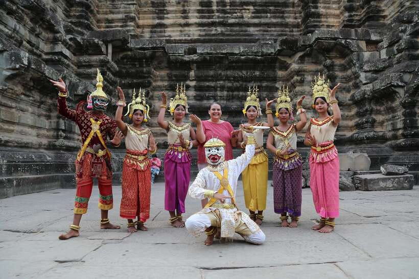 From Siem Reap: Angkor Wat Full-Day Private Tour & Sunrise - Angkor Thom and the Ancient Gate