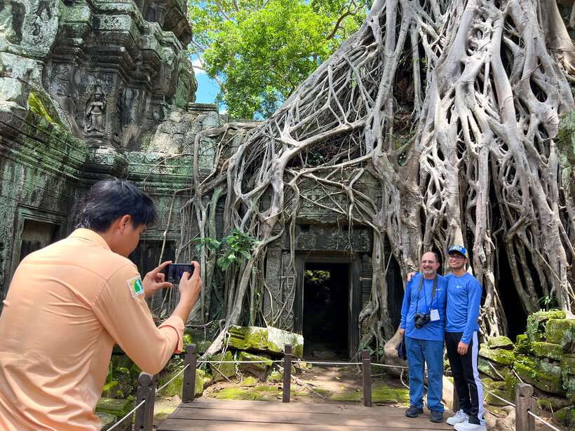 From Siem Reap: Angkor Wat Sunrise and Temples E-Bike Tour - Bayon and the Victory Gate of Angkor Thom