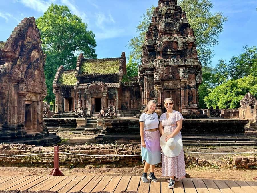 From Siem Reap: Banteay Srei Temple & Grand 5 Temple Tour - The road to Banteay Srei and Preah Dak Village