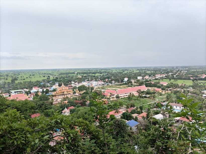 From Siem Reap: Battambang Day Trip Return or to Phnom Penh - The suspension bridge and Peace Gallery