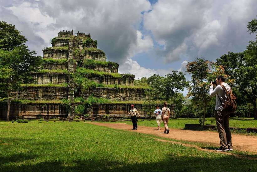 From Siem Reap: Koh Ker and Beng Mealea Temples Tour - Clothing, comfort, and who should skip it