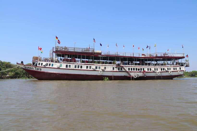 From Siem Reap: Tonle Sap Floating Villages Tour - Lunch on Queen Tara