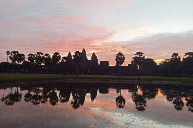 Full Day Angkor Wat Sunrise and Banteay Srei Tour - Who should book this early-start tour?