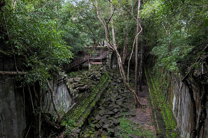 Full Day Banteay Srei Beng Mealea and Koh Ker Small Group Tour - Beng Mealea and the pleasure of a ruin