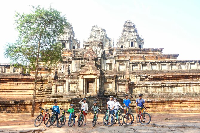 Full-Day Bike Tour in Siem Reap with Zipline - 8:00 a.m. at the Angkor Zipline site