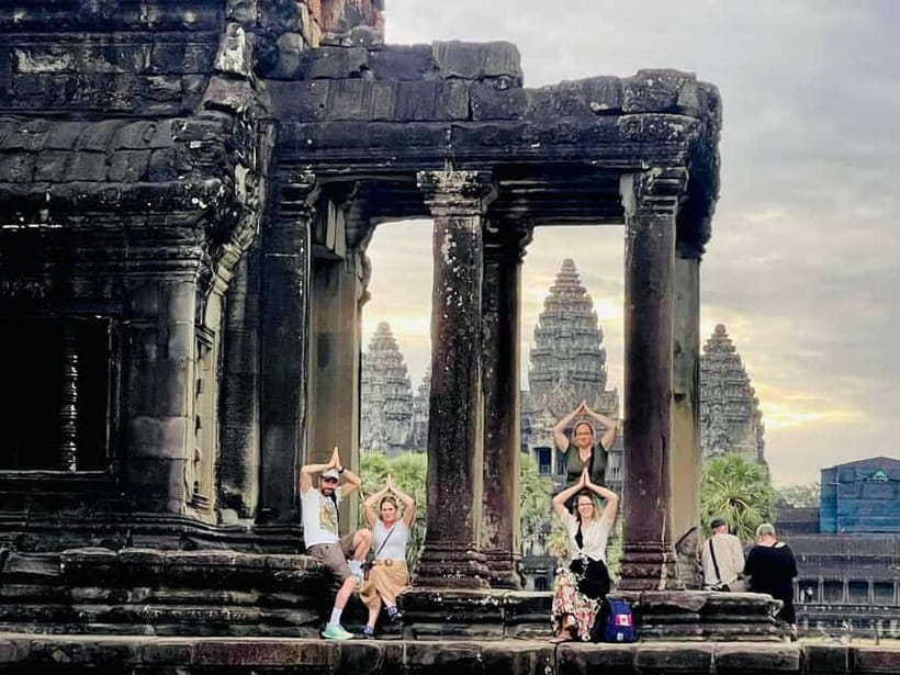 Full-Day Explore Angkor Temples Sunset Tour (with Lunch) - Who should book this temple circuit