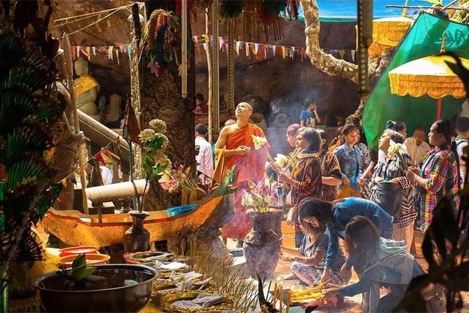 Full-Day Kulen Waterfall & 1000 Lingas Join-in Tour - The morning ride from Siem Reap