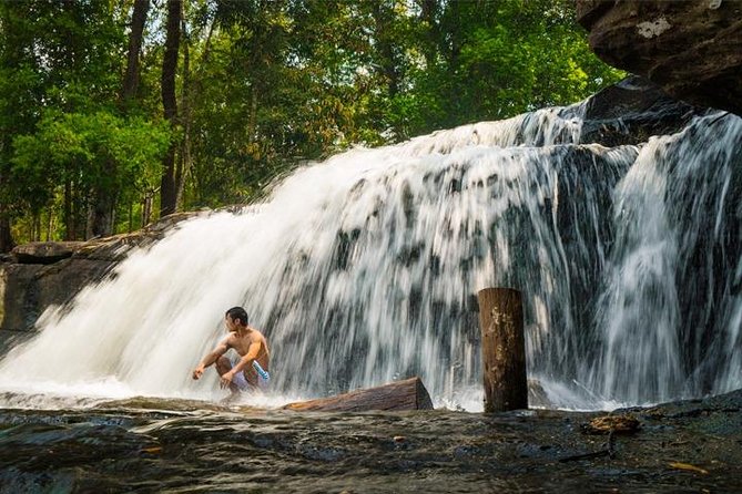 Full-Day Kulen Waterfall & 1000 Lingas Join-in Tour - Preah Ang Thom and the reclining Buddha