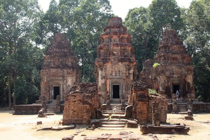 Full-Day Private Custom Tour in Siem Reap - What the private guide option changes