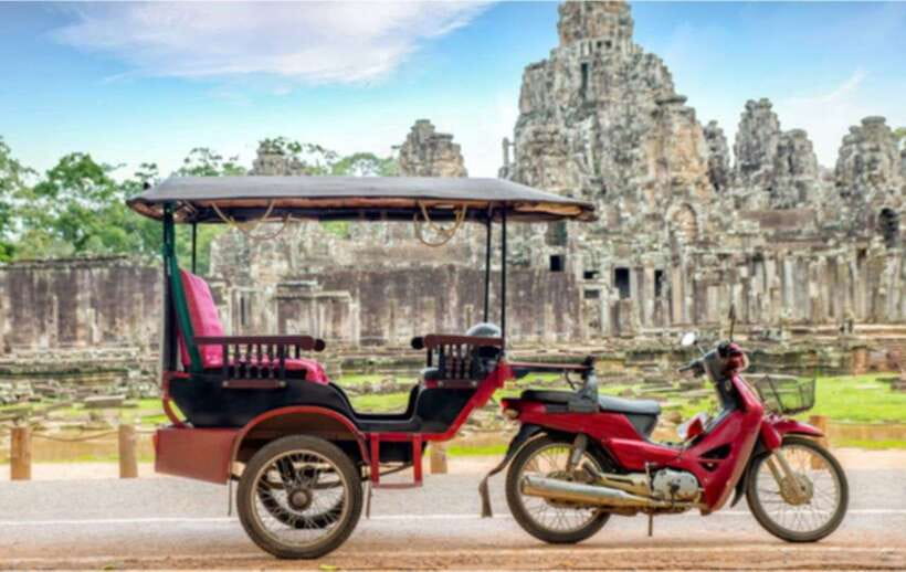 Full Day Private of Angkor Wat Tour with Tuk Tuk - Morning pickup and the road to Angkor Wat