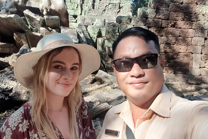 Full-Day private Tour with Sun Rise in Lost City & Angkor Wat from Siem Reap - Phimeanakas inside the royal enclosure
