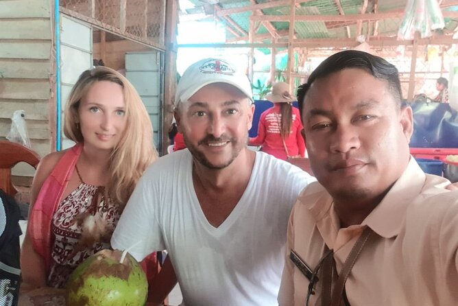 Full-Day private Tour with Sun Rise in Lost City & Angkor Wat from Siem Reap - Angkor Thom’s South Gate