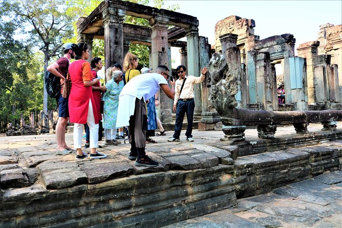 Full Day Temples Explorer - Small Group - Bayon and its enormous stone faces
