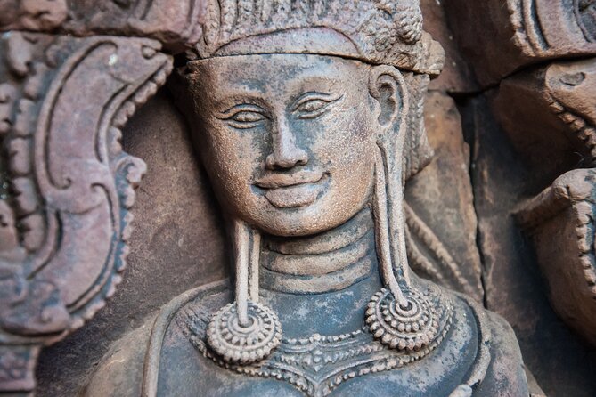 Full Day to Banteay Srei, Kulen National Park and Beng Mealea - Phnom Kulen Waterfall: swimming, lunch, and local life
