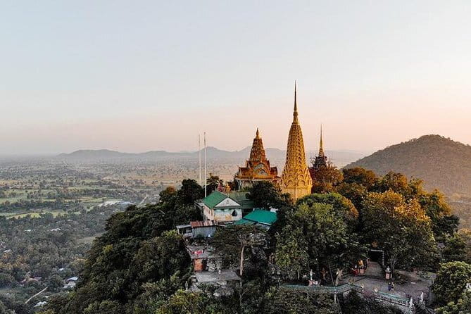 Full Day Tour from Siem Reap - Bamboo Train, Killing Cave & Sunset - Climbing 365 steps to Wat Banan