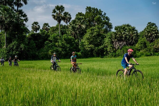 Full Day Tour Photography in Siem Reap - Bayon and the South Gate of Angkor Thom