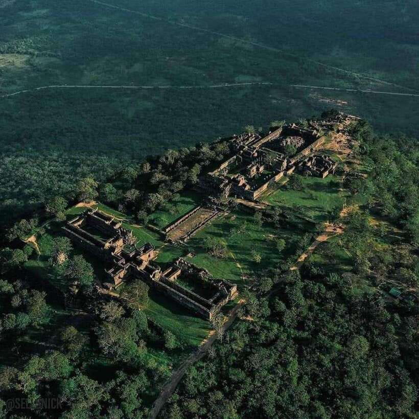 Full-Day Tour Preah Vihea & Koh Ker Temple - Prasat Ling, Prasat Bram, and the wider complex