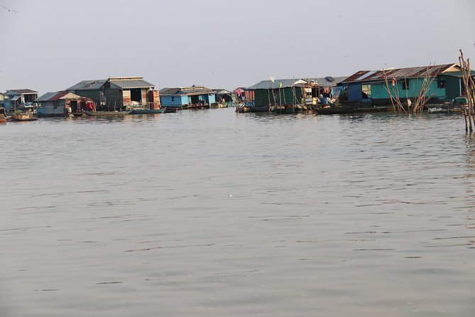 Guided Floating Village Boat Tour in Siem Reap - Seeing the floating village up close