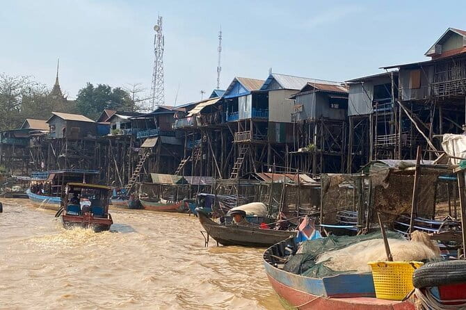 Half Day Kampong Phluk Floating Village and Flooded Forest Tour - Why Kampong Phluk feels different from an ordinary lake trip