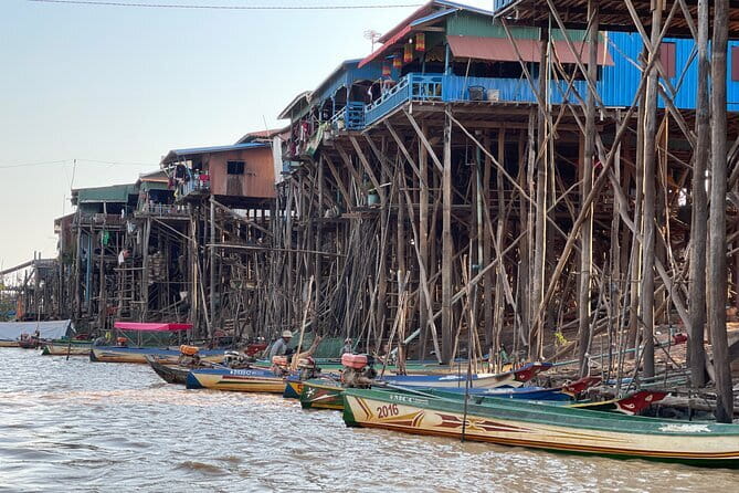 Half Day Kampong Pluk Fishing Village with Sunset Private Tour - Sunset on the lake