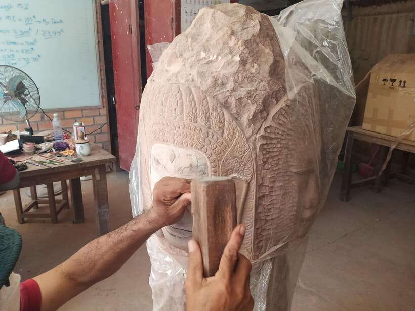 Half-Day: Silk Farm, Senteur Angkor, and Satcha Workshop - Satcha Handicraft Center: six workshops, many materials