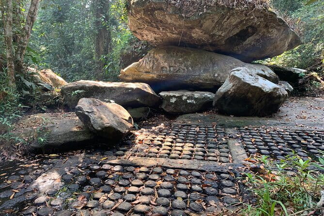 Kbal Spean, Banteay Srei, Beng Melea & Rolous temples Tour - Key points at a glance