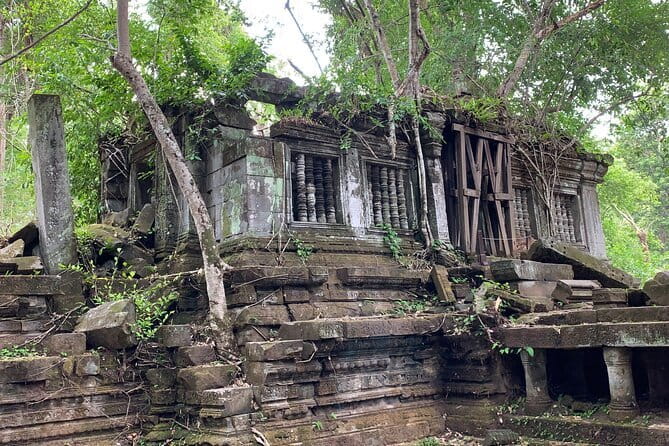 Kbal Spean, Banteay Srei, Beng Melea & Rolous temples Tour - Guides, vehicles, and the value of a private day