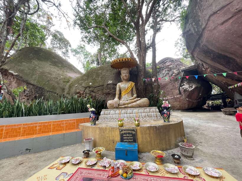 Koh Ker, Kulen Waterfall and Beng Mealea from Siem Reap - Prasat Pram and the smaller temples at Koh Ker