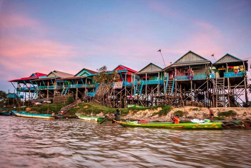Kompong Khleang Floating Village: Full-Day from Siem Reap - A private craft on the Khleang River