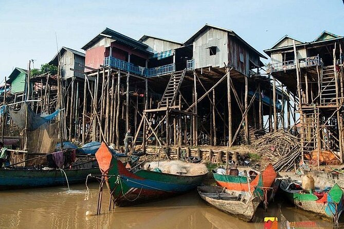 Kompong Phluk Village Tonle Sap Lake Half-Day Tour From Siem Reap - Out onto the great lake