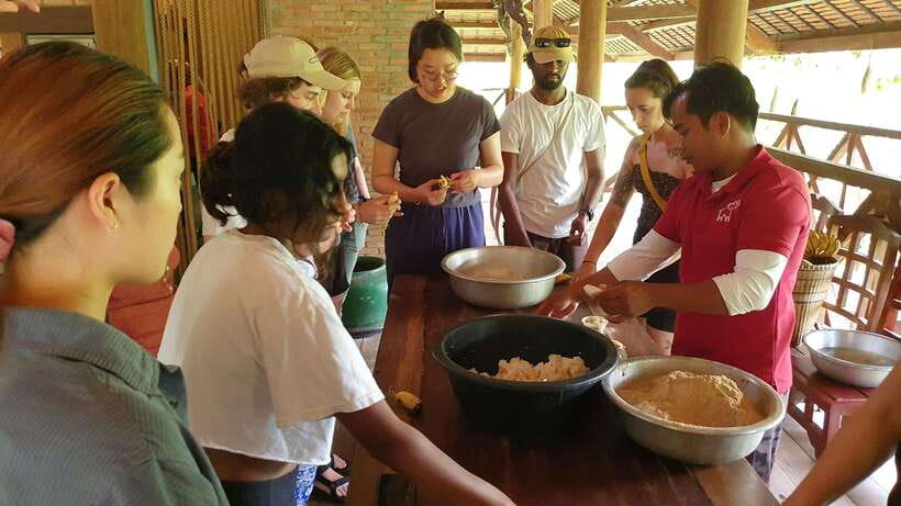 Kulen Elephant Forest & Tonlesap Lake - The 2-kilometer walk to the waterfalls