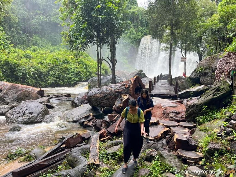 Kulen Mountain Tour with Kampong Phluk Floating Village - A waterfall picnic with local food