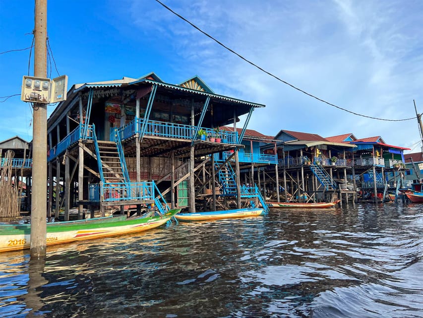 Kulen Mountain Tour with Picnic and Floating Village Sunset - Sunset from a boat on Tonle Sap