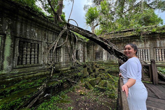 Kulen Mountain with Beng Mealea and Banteay Srei Full Day Tour - Picnic lunch and a swim at Kulen Waterfall