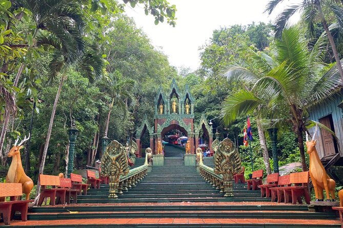 Kulen Mountain With Ticket included Plus Banteay Srei Temple Tour - Preah Ang Thom and the 1,000 Lingas