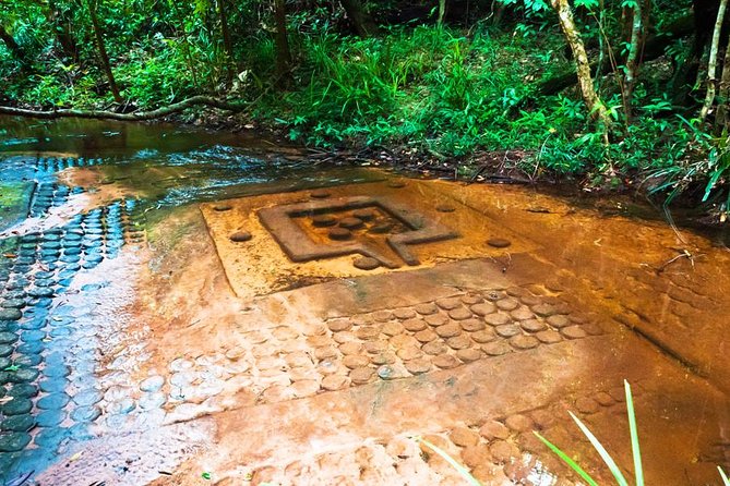 Kulen Waterfall and 1000 Lingas River Private Tour - Walking to Kbal Spean and the Thousand Lingas
