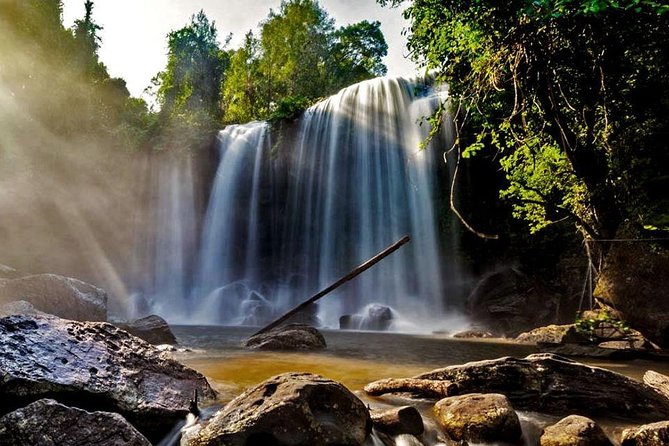 Kulen Waterfall & Kbal Spean Tour - Walking to Kbal Spean and the River of 1000 Lingas