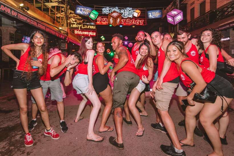 Mad Monkey Siem Reap Pub Crawl - 11 PM and the move to Pub Street