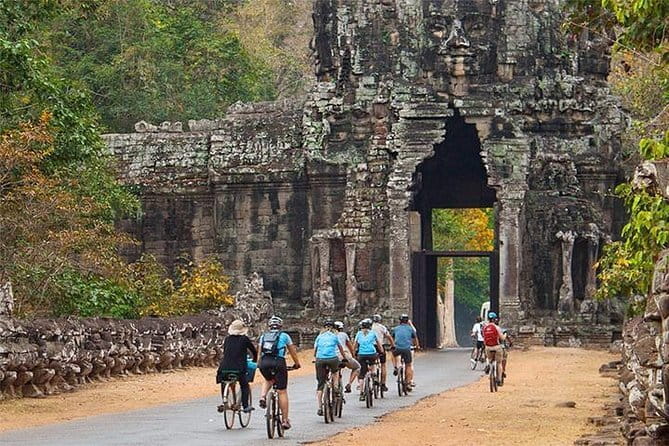 Motobike Countryside Adventure - Full day with lakeside lunch - Who Will Enjoy This Route Most