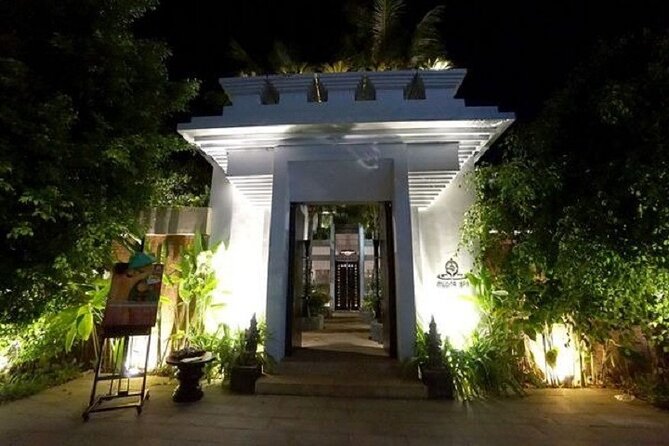 Mudita Signature Treatment - Timing your appointment around temple days