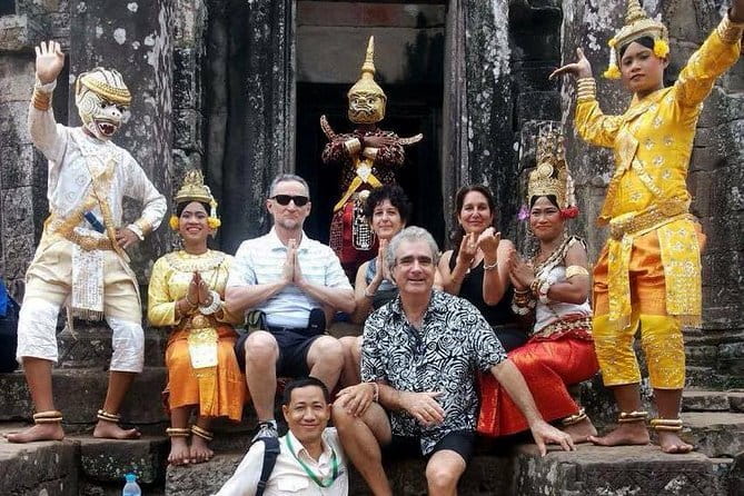 One Day Sunrise Private Tour at Angkorwat with Major Temples - Angkor Thom Adds Scale and Variety