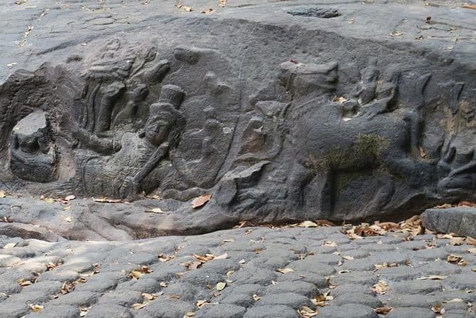 Personalised Angkor Wat Sunrise Off-the-Beaten Track Tour - Ta Nei, the quiet stop in the jungle